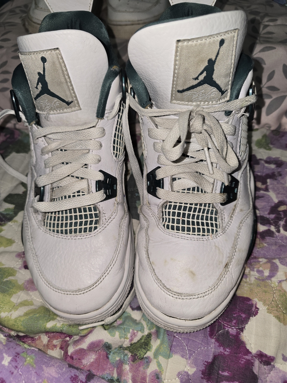 Nike Air Jordan 4 Retro Oxidized Green GS Size 7Y FQ8213-103 Sneakers